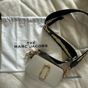 Authentic Marc Jacob’s Snapshot bag